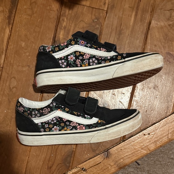 Vans Other - Vans Kids Black Floral Velcro Sneakers